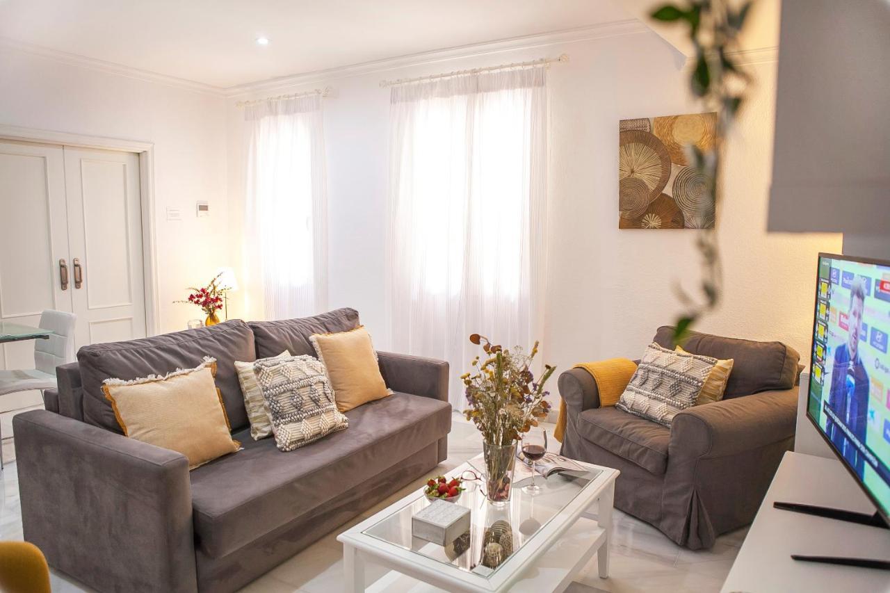 Apartamentos Rg Arenal II Séville Extérieur photo